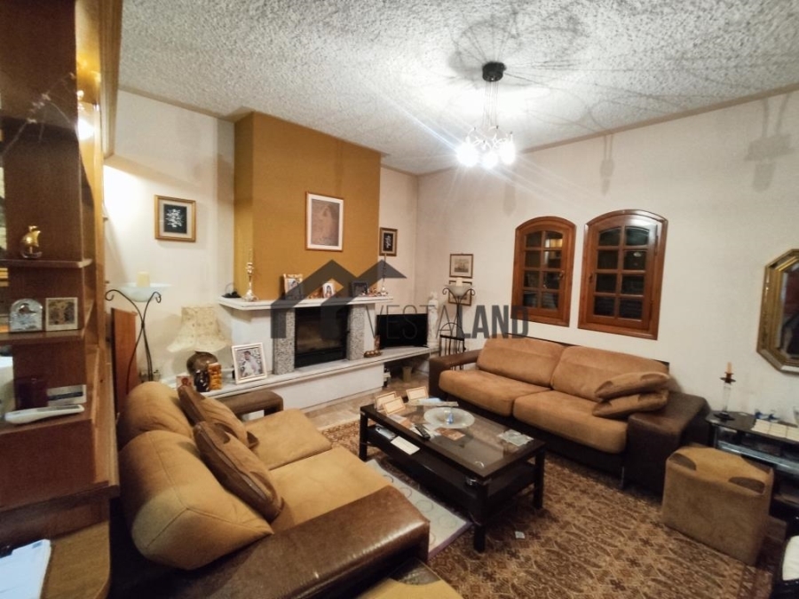 (For Sale) Residential Floor Apartment || Athens North/Melissia - 164 Sq.m, 3 Bedrooms, 430.000€ 