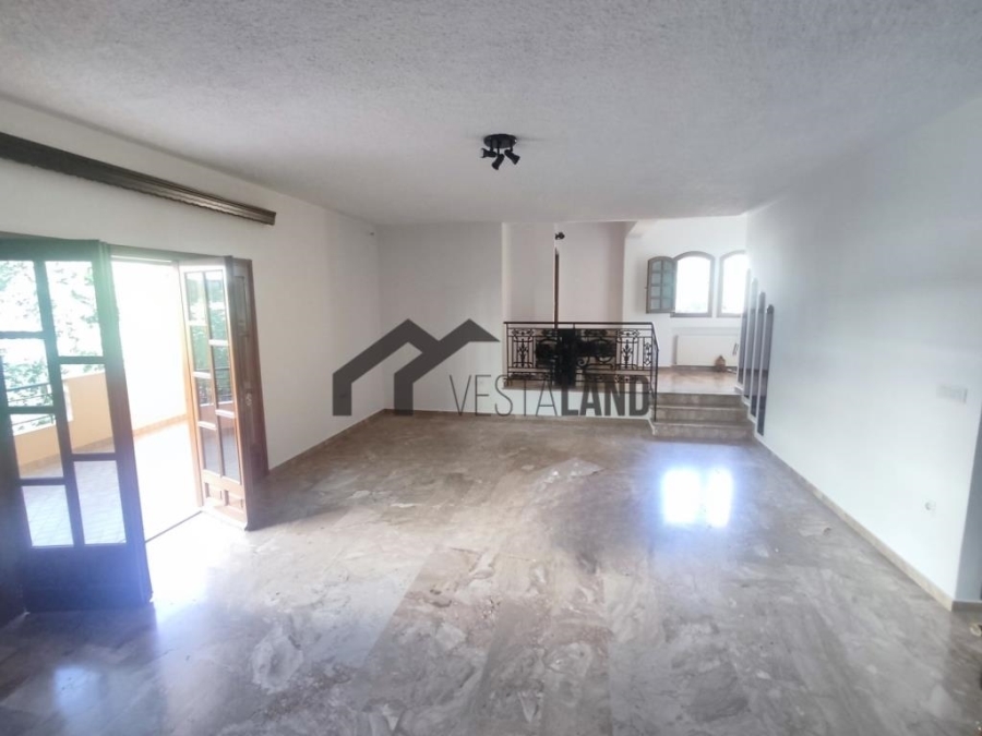 (Προς Ενοικίαση) Κατοικία Οροφοδιαμέρισμα || Αθήνα Βόρεια/Μελίσσια - 164 τ.μ, 3 Υ/Δ, 1.250€ 