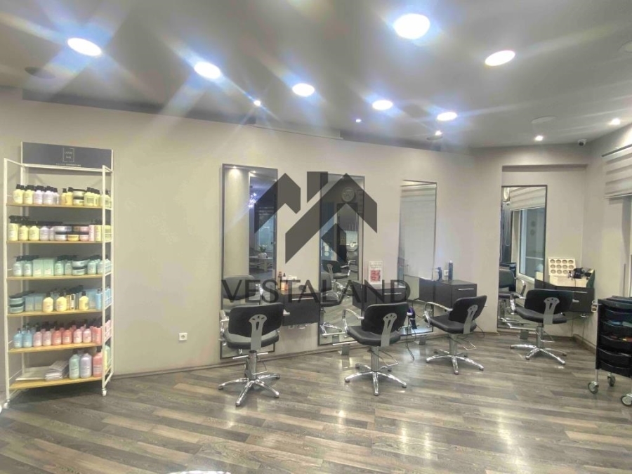 (For Rent) Commercial Retail Shop || Athens North/Vrilissia - 82 Sq.m, 1.100€ 